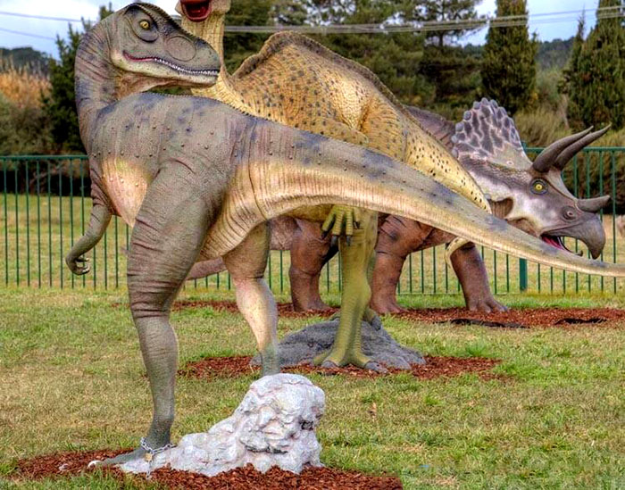 仿真恐龙模型、玻钢恐龙雕塑