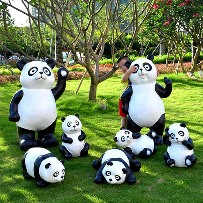 玻钢动物雕塑-正在打闹的熊猫