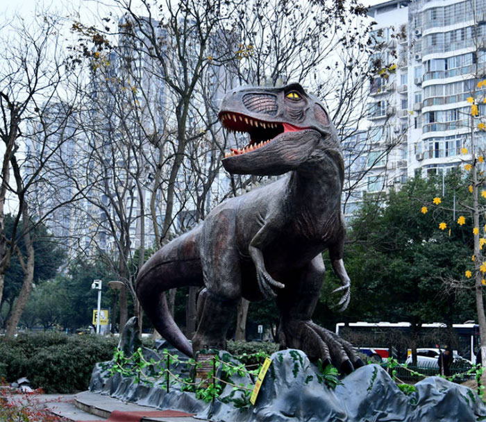 仿真恐龙可作为酒店门口的装饰摆件——大型霸王龙模型